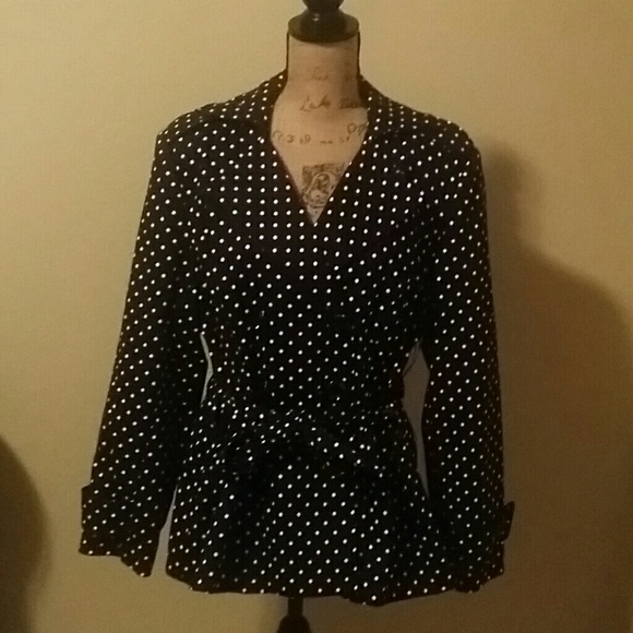 Jacket - Picture 1 of 4